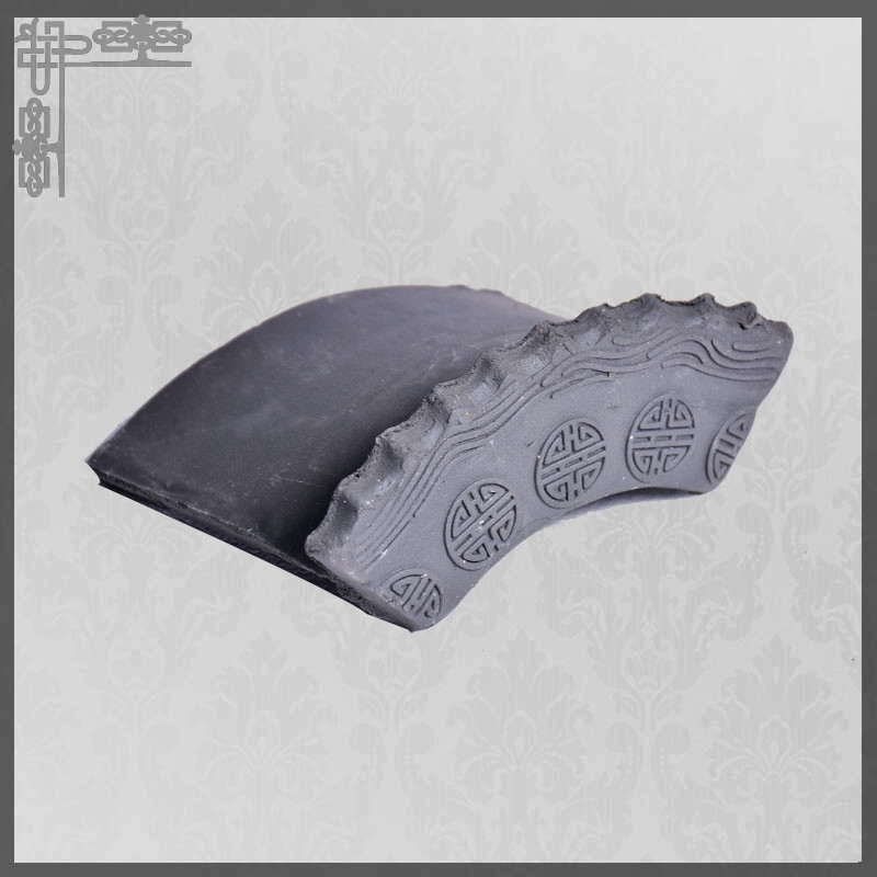 Kualitas Tinggi Kerajinan Cina Gray Clay Roof Tile Desain Klasik Ideal untuk Arsitektur Tradisional