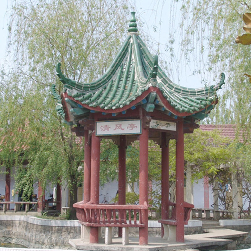 Rumah Teh Paviliun Kayu Antik dengan Atap Genteng Hijau Glasir Tradisional Tiongkok untuk Ruang Ekspansi Luar Ruangan Taman Modern