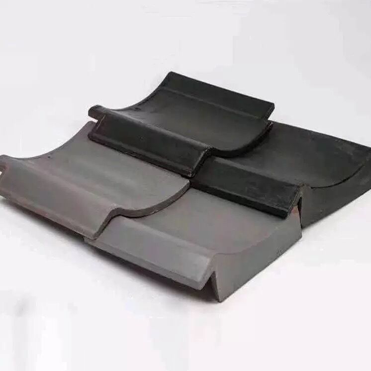 Minimalis Jepang Flat Keramik Kawara Tiles Matte Black Interlocking Roof Tiles untuk Rumah Kerangka Kayu